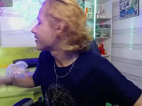 Snapshot of andy_staar chatting on November 28, 2025, 7:16 pm andy staar online show from November 28, 2025, 7:16 pm