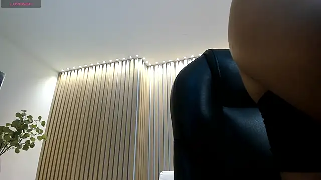 Snapshot of GabriellaLee chatting on April 15, 2026, 3:24 am GabriellaLee online show from April 15, 2026, 3:24 am