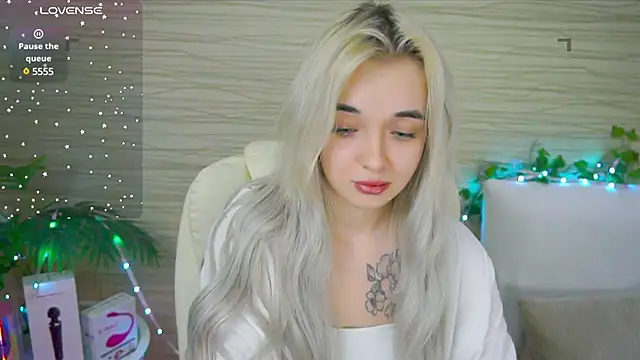 Ashley S online show from February 12, 2025, 5:15 am