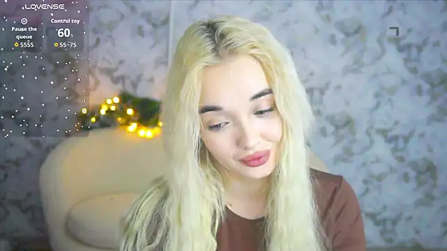 Ashley S online show from December 19, 2025, 11:01 pm