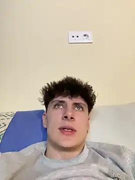 Snapshot of Fideito10 chatting on March 7, 2026, 12:18 am Fideito10 online show from March 7, 2026, 12:18 am