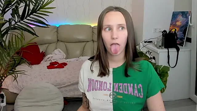 HotCaramellsTV online show from March 2, 2025, 3:59 pm