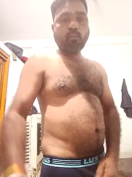 pintuS40 online show from March 3, 2025, 12:37 am