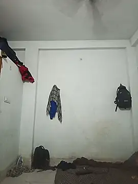 pintuS40 online show from March 22, 2025, 1:43 am