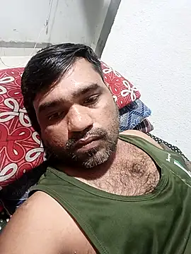 pintuS40 online show from April 11, 2026, 11:53 pm