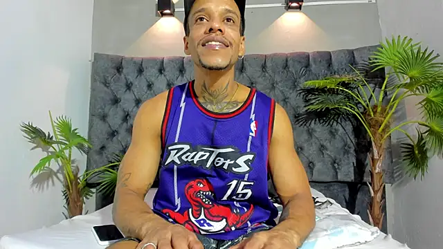 Snapshot of Salomon_koude chatting on July 16, 2026, 4:40 am Salomon koude online show from July 16, 2026, 4:40 am