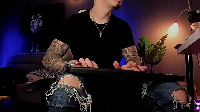 uptomatty online show from March 12, 2026, 7:36 am