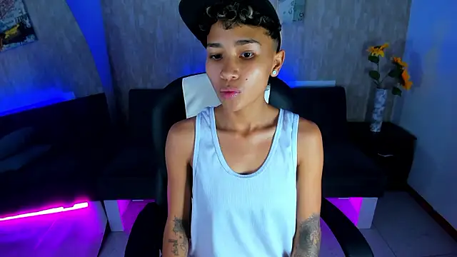 nova sex01 online show from February 15, 2026, 7:51 am