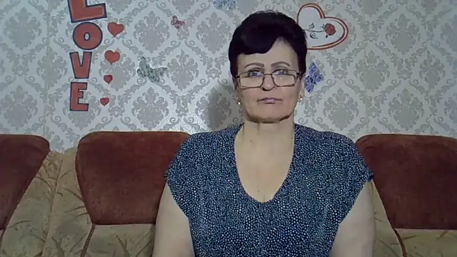 PaulaGolden online show from December 4, 2025, 7:39 am