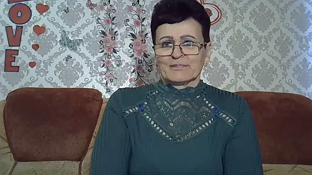 PaulaGolden online show from April 9, 2026, 4:45 pm