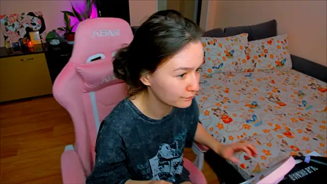 ameli moon online show from October 18, 2025, 3:24 pm