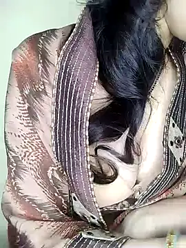 Snapshot of Fair-magic-woman chatting on December 30, 2024, 10:01 pm Fair-magic-woman online show from December 30, 2024, 10:01 pm