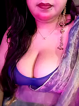 Suhanakhan00 online show from March 2, 2026, 6:03 am