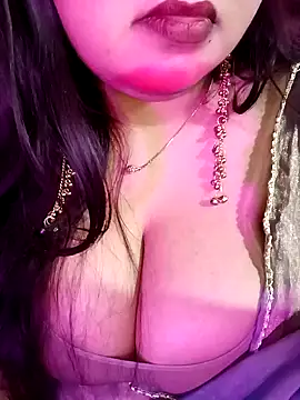 Suhanakhan00 online show from March 26, 2026, 8:20 am
