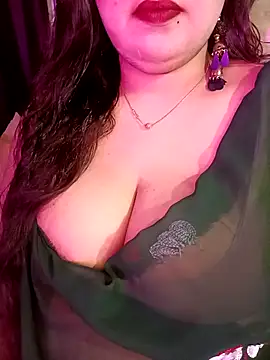 Suhanakhan00 online show from May 13, 2026, 10:56 am