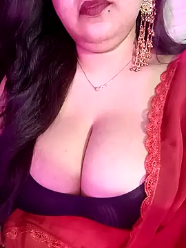 Suhanakhan00 online show from May 26, 2026, 6:26 pm