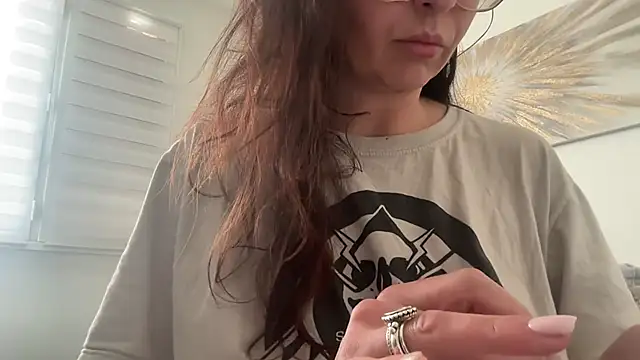 Serena 4you online show from April 14, 2026, 5:08 pm