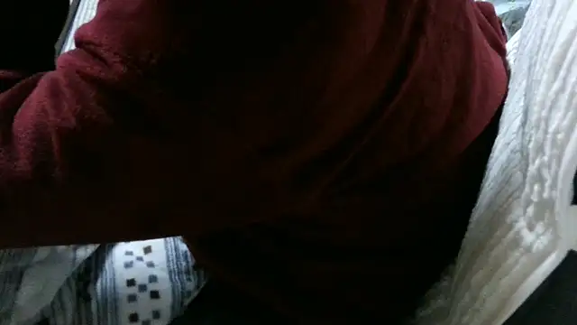 Snapshot of cinnabar_red chatting on April 3, 2026, 4:05 pm cinnabar red online show from April 3, 2026, 4:05 pm