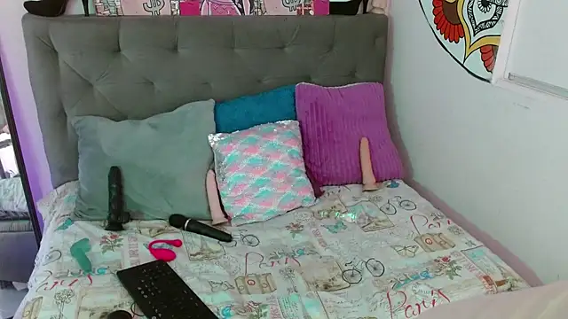 sarawiliamx online show from February 13, 2025, 3:39 am