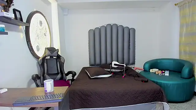 Snapshot of izabellElisa chatting on November 21, 2025, 3:38 am izabellElisa online show from November 21, 2025, 3:38 am