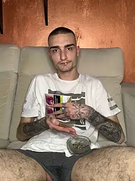 Chicano2k online show from March 12, 2025, 10:07 pm