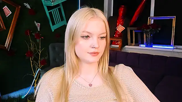 GraceGlamour online show from November 26, 2025, 1:12 pm