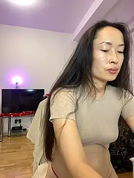 Snapshot of alana_liam chatting on December 24, 2024, 8:27 pm alana liam online show from December 24, 2024, 8:27 pm