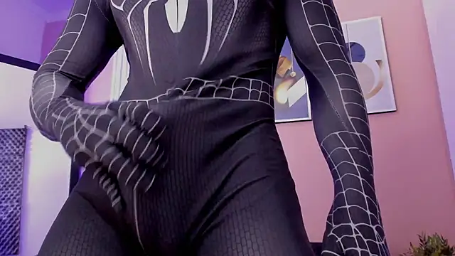 thomas eliotts online show from October 31, 2025, 8:21 pm