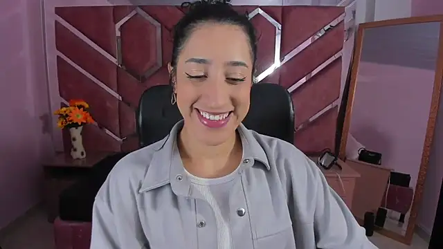 Eimy Sexy  online show from May 26, 2026, 1:40 pm