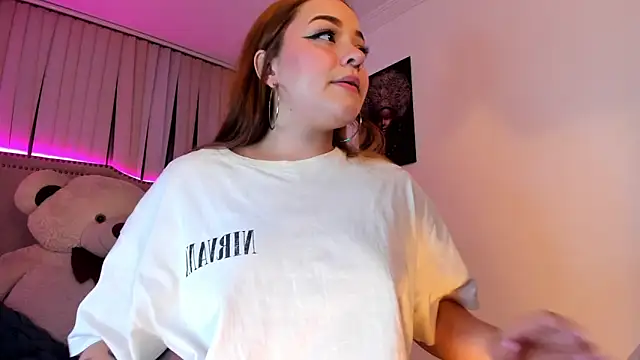 Valentina Se online show from December 18, 2024, 12:10 am