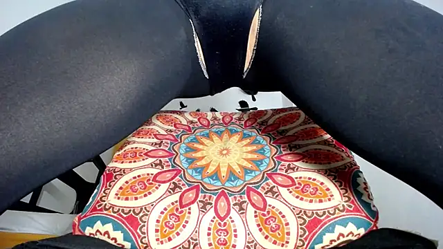 paulinabigcock online show from March 22, 2025, 9:56 am