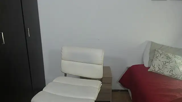 Snapshot of viki_mom chatting on January 20, 2025, 3:26 am viki mom online show from January 20, 2025, 3:26 am