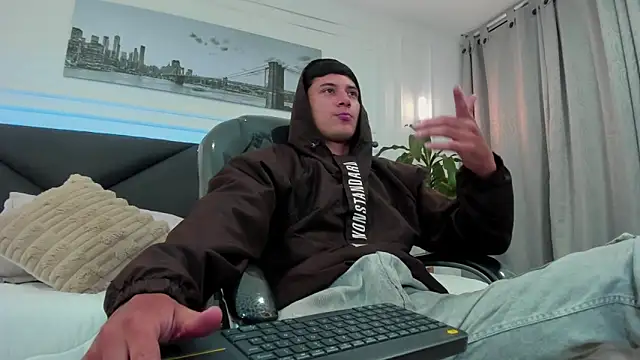 Damian23   online show from November 26, 2025, 10:49 am