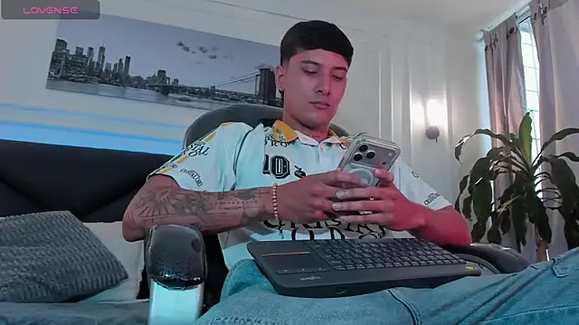 Damian23   online show from March 27, 2026, 2:17 pm