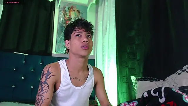 Sexys Boys Hot1 online show from January 15, 2026, 1:32 am