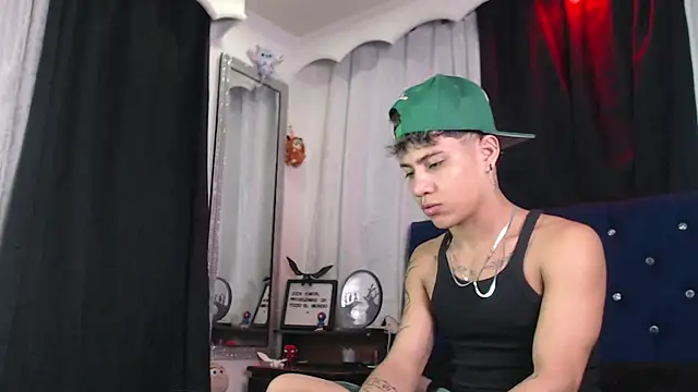 Snapshot of Sexys_Boys_Hot1 chatting on July 11, 2026, 1:08 am Sexys Boys Hot1 online show from July 11, 2026, 1:08 am