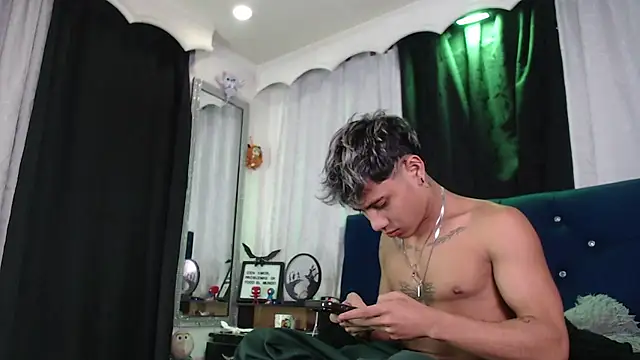 Snapshot of Sexys_Boys_Hot1 chatting on July 13, 2026, 1:08 am Sexys Boys Hot1 online show from July 13, 2026, 1:08 am