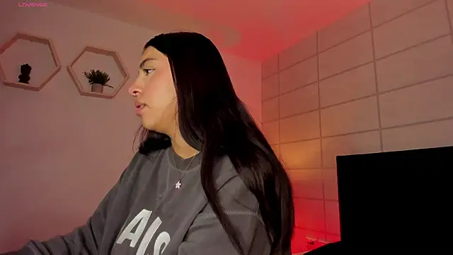 Christine Laam online show from September 19, 2025, 12:06 pm