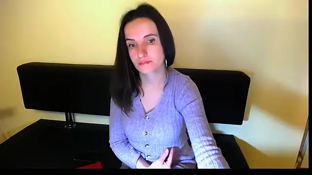 LaimaV  online show from December 23, 2024, 4:50 pm