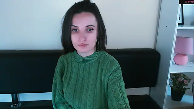 LaimaV  online show from January 2, 2025, 5:29 pm