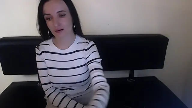 LaimaV  online show from March 14, 2026, 6:35 pm