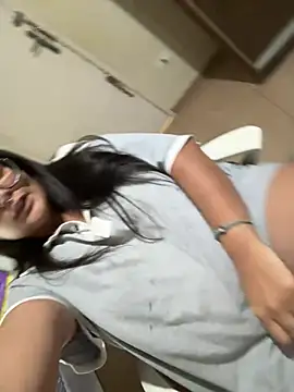 Snapshot of isa_ofc2024 chatting on February 2, 2025, 2:27 am isa ofc2024 online show from February 2, 2025, 2:27 am