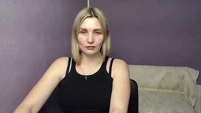 Snapshot of _sexy_lady chatting on December 23, 2024, 9:40 pm sexy lady online show from December 23, 2024, 9:40 pm