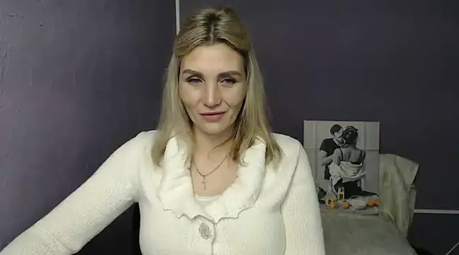 Snapshot of _sexy_lady chatting on December 28, 2024, 2:10 pm sexy lady online show from December 28, 2024, 2:10 pm