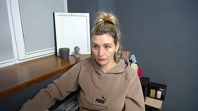 Snapshot of _sexy_lady chatting on January 4, 2025, 1:10 pm sexy lady online show from January 4, 2025, 1:10 pm