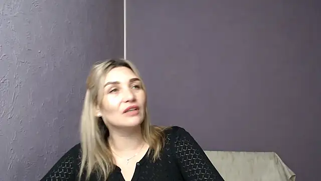Snapshot of _sexy_lady chatting on February 4, 2025, 3:15 pm sexy lady online show from February 4, 2025, 3:15 pm
