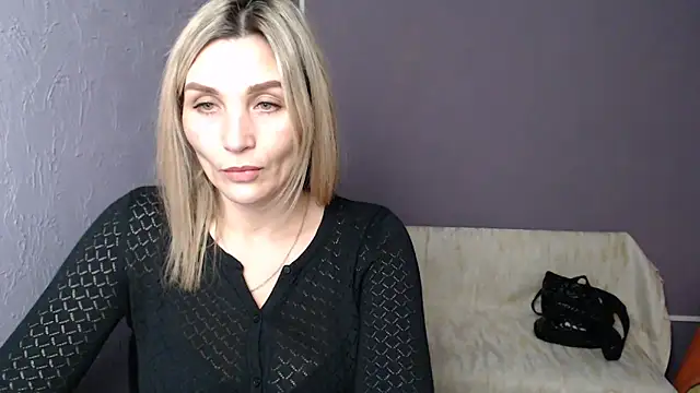 Snapshot of _sexy_lady chatting on February 14, 2025, 5:14 pm sexy lady online show from February 14, 2025, 5:14 pm