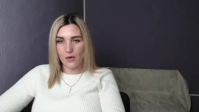 Snapshot of _sexy_lady chatting on February 17, 2025, 1:42 pm sexy lady online show from February 17, 2025, 1:42 pm