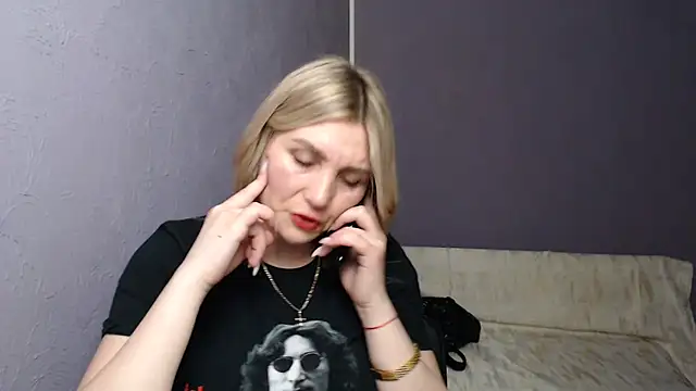 Snapshot of _sexy_lady chatting on March 13, 2025, 5:18 pm sexy lady online show from March 13, 2025, 5:18 pm