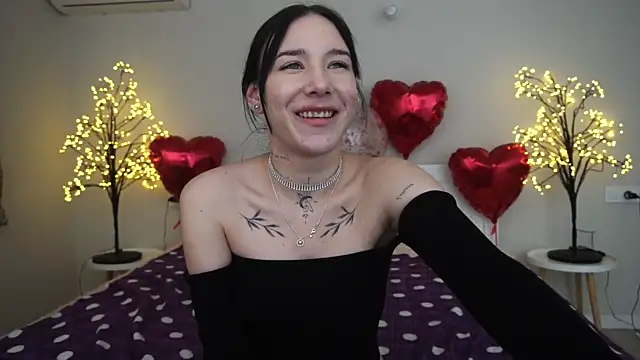 NikkiGoldSide online show from February 26, 2025, 5:17 pm